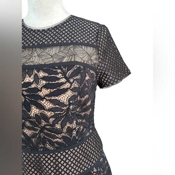 BCBGMaxAzria leaf lace skater short sleeve black Eleanor dress - Picture 4 of 9